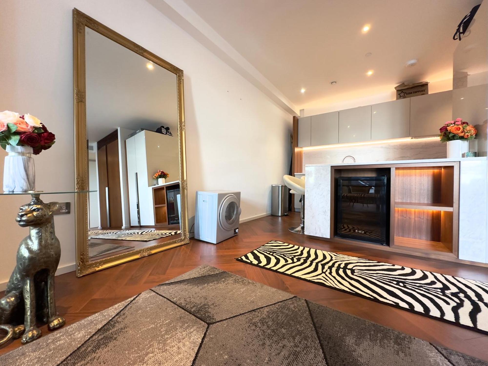 Lavish Penthouse River View Fast Wifi - Luxurylondonstays Appartamento